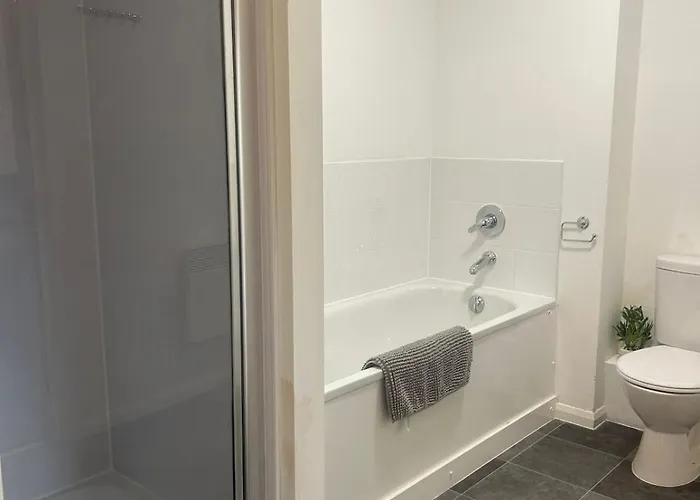 Comfortable 2-bedroom Flat Close Etihad And Coop Live Apartman Manchester