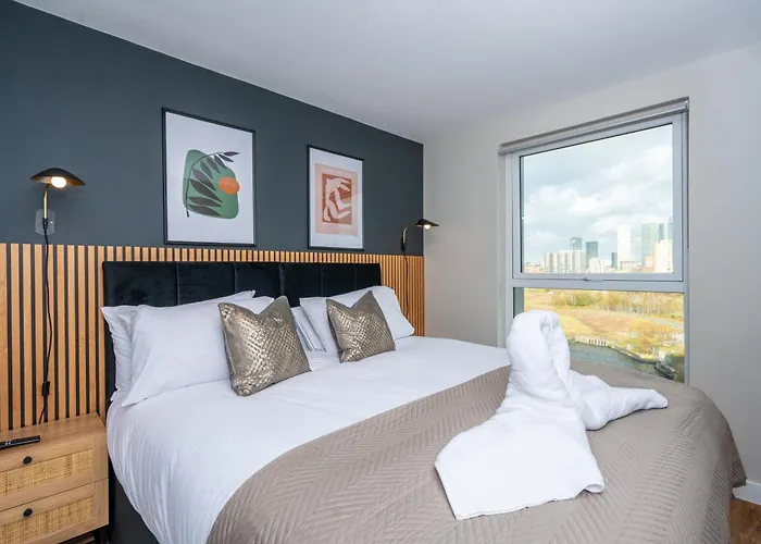 Luxury Waterfront 2br - Free Gym Access & Parking * Manchester