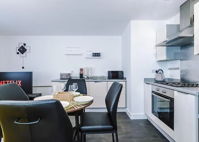 Appartement Stylish 2 Bedroom, 2 Bathroom With Free Parking *