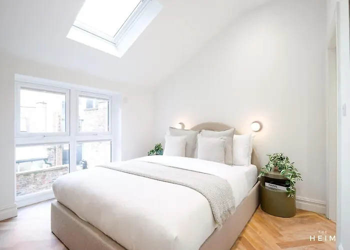 Nap At The Heim Manchester