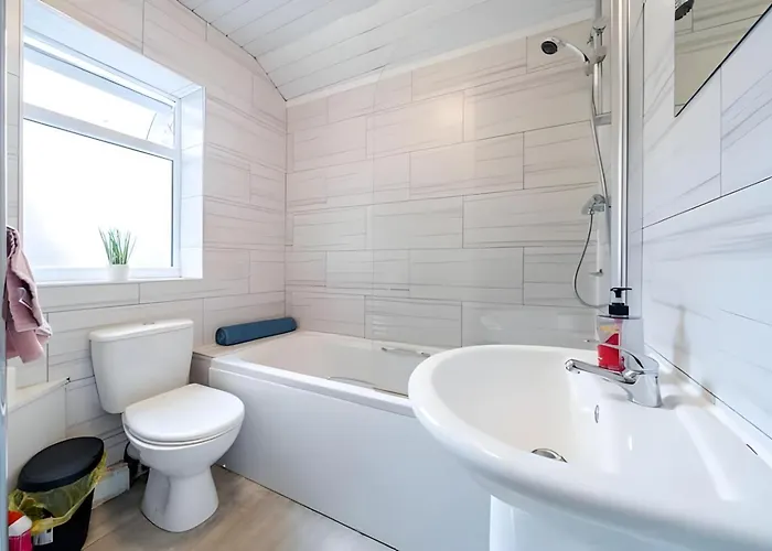 Etihad Stadium - Spacious Stay, 5 Mins To Stadium * Μάντσεστερ