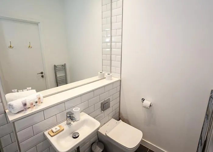 Lägenhet Characterful 2 Bed Near Victoria Station