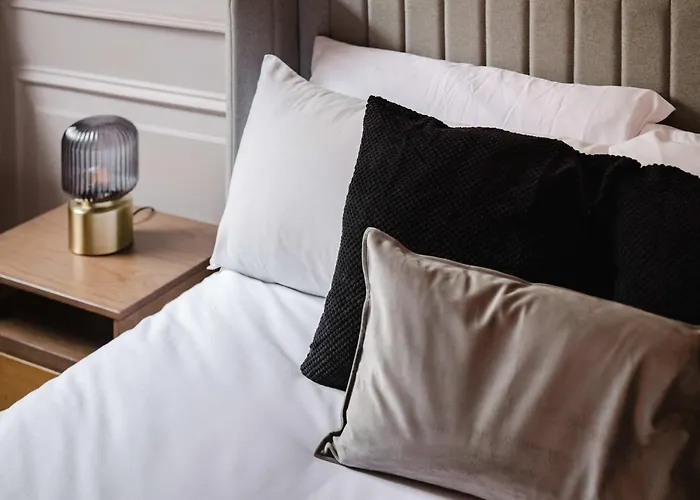 דירה Walk To Chinatown &theatres *