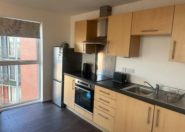 Apartamento Comfortable 2-bedroom Flat Close Etihad And Coop Live