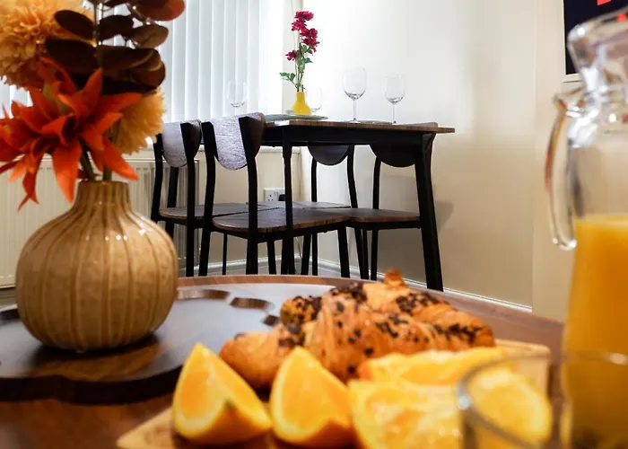 Near Uni And Hospital - Long - Fast Wi-fi - 15 Mins To Apartment Manchester