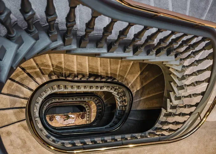 Walk To Chinatown &theatres מנצ'סטר