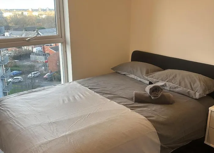 Apartamento Comfortable 2-bedroom Flat Close Etihad And Coop Live