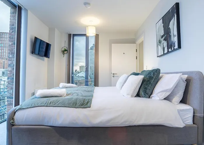 Centre Apartment, Pool Table Apartment Manchester