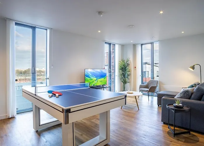 Centre Apartment, Pool Table *