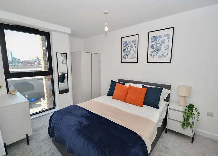 Modern 2 Bedroom In W Balcony *