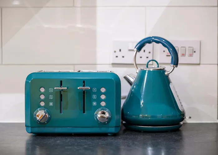 Apartamento Spacious 3 Bedroom House For Single & Group Accommodation Upto 10 Guests And Free Parking For 3 Cars