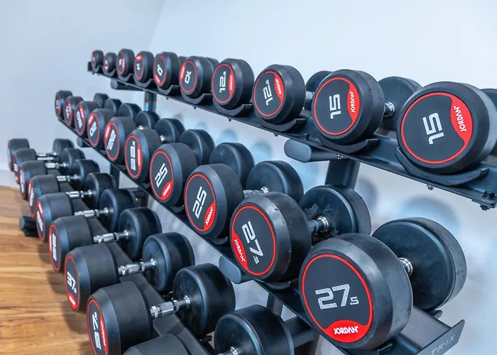 Apartamento Luxury Waterfront 2br - Free Gym Access & Parking