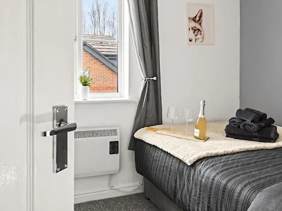 Arosa Escape- Modern2 Bed Suite,sleeps 5,free Parking,ps4,kingbed,wifi,near Christies 아파트