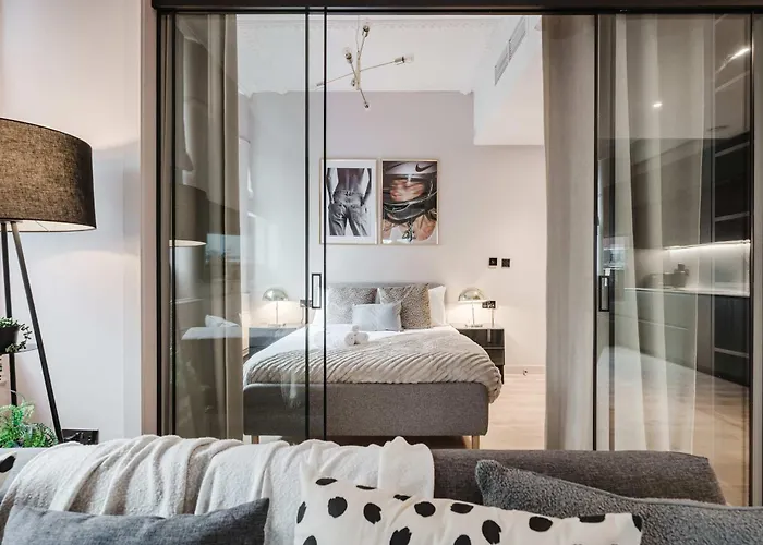 דירה Walk To Chinatown &theatres *