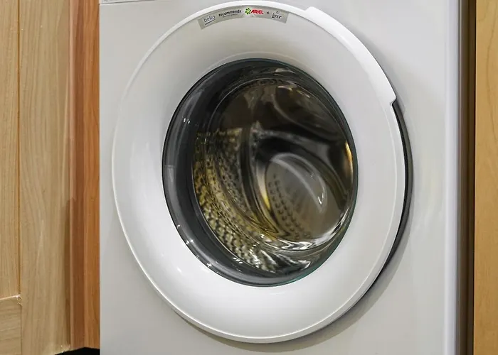 Apartamento Spacious 3 Bedroom House For Single & Group Accommodation Upto 10 Guests And Free Parking For 3 Cars Mánchester