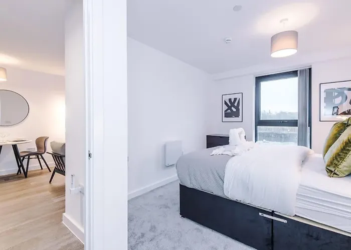 Cosy 1br Near Media & Centre