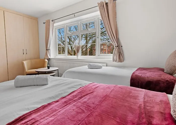 Modern 4 Bedroom House For 9 Guests With Free Parking By The Cosy Corner Nationwide 아파트 맨체스터