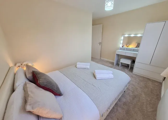 2 Bedroom In Manchester-sleeps 6-near Coop Live & Etihad With Free Parking شقة