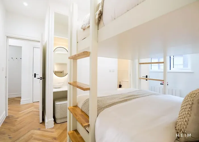 Shuttle At The Heim Manchester