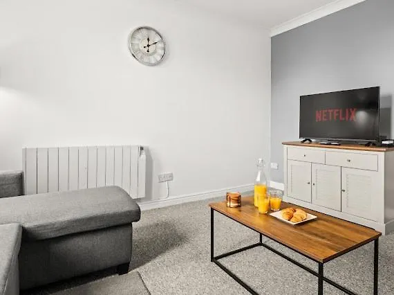 아파트 Arosa Escape- Modern2 Bed Suite,sleeps 5,free Parking,ps4,kingbed,wifi,near Christies 맨체스터