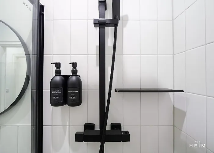 Shuttle At The Heim Mánchester