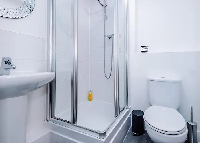 Stylish 2 Bedroom, 2 Bathroom With Free Parking Appartement Manchester