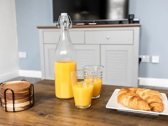 Lägenhet Arosa Escape- Modern2 Bed Suite,sleeps 5,free Parking,ps4,kingbed,wifi,near Christies Manchester