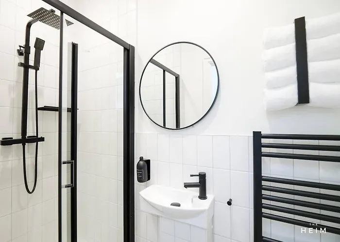 Shuttle At The Heim * Mánchester