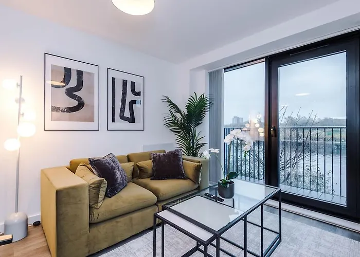 Cosy 1br Near Media & Centre Apartamento