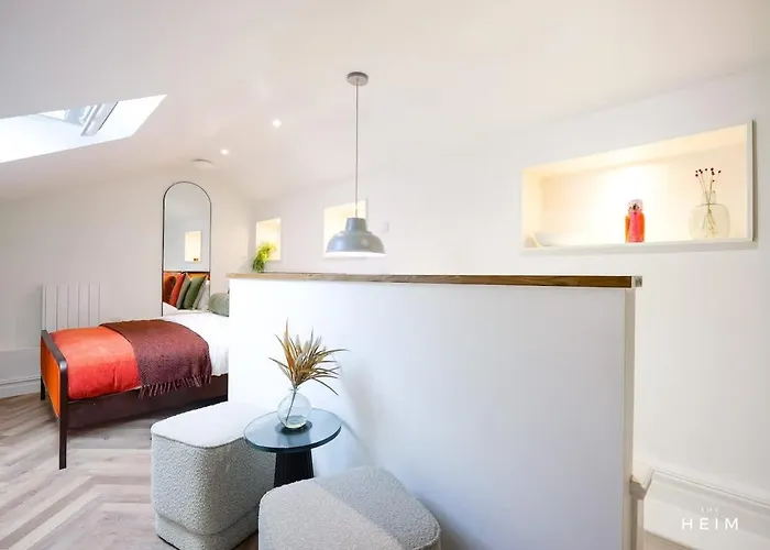 Nap At The Heim * Manchester