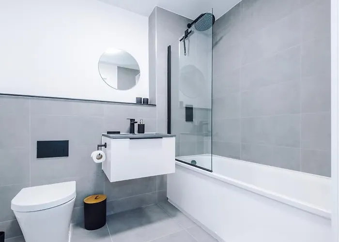 Cosy 1br Near Media & Centre *