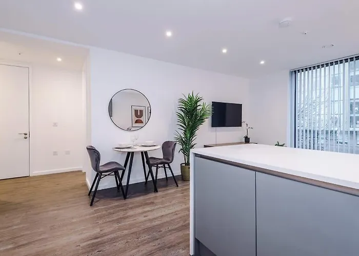 Apartament Stylish 1br Near Centre Salford *
