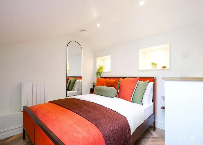 Nap At The Heim * Mánchester