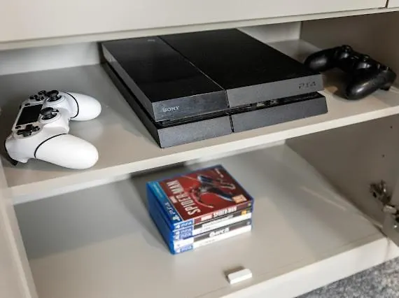 Arosa Escape- Modern2 Bed Suite,sleeps 5,free Parking,ps4,kingbed,wifi,near Christies Manchester