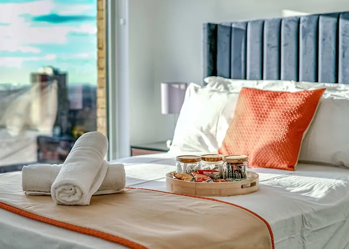 Apartament The Trafford Centre - City View - Close To Airport - Sleeps 6 *