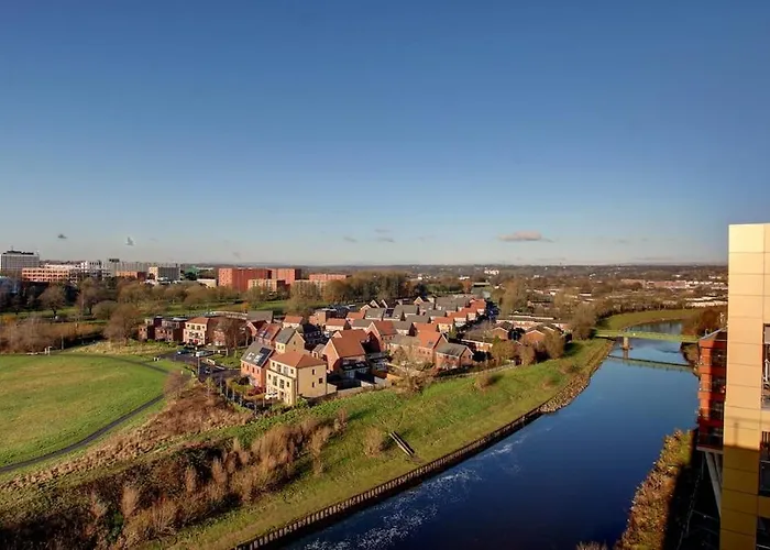 Riverside Villa Mánchester