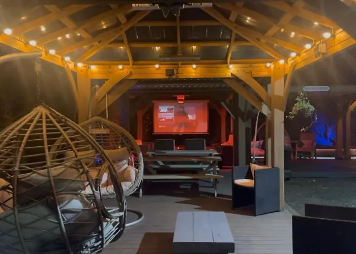 Hendham House - Near Etihad Stadium, Coop Live Arena, Ao Arena, Piccadilly Train Station & Centre 2* מנצ'סטר