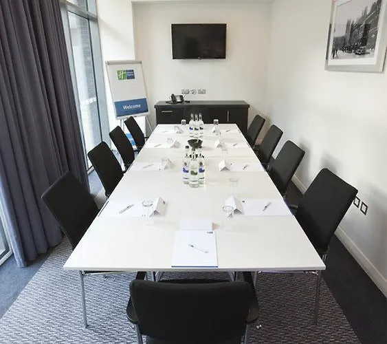 Express Centre Arena By Ihg