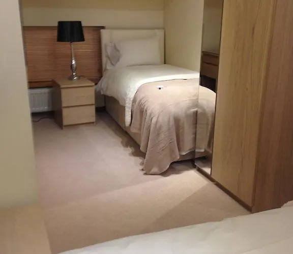 Otel Lower Turks Head