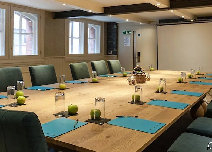 Hotel Great John Street 4*