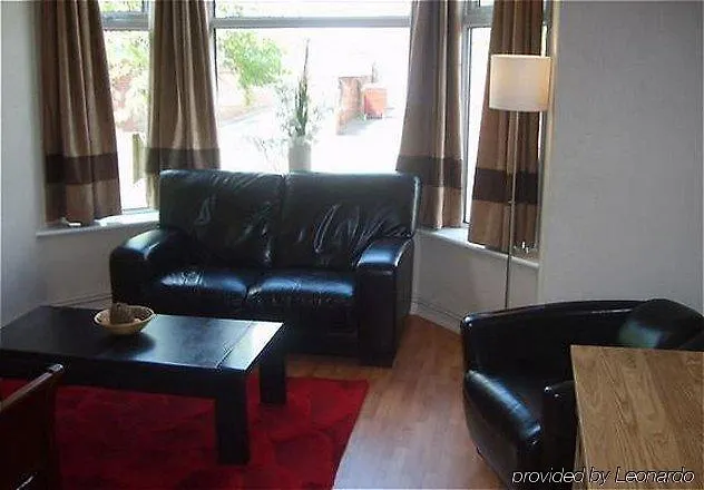 Hendham House - Near Etihad Stadium, Coop Live Arena, Ao Arena, Piccadilly Train Station & Centre 2* Манчестер