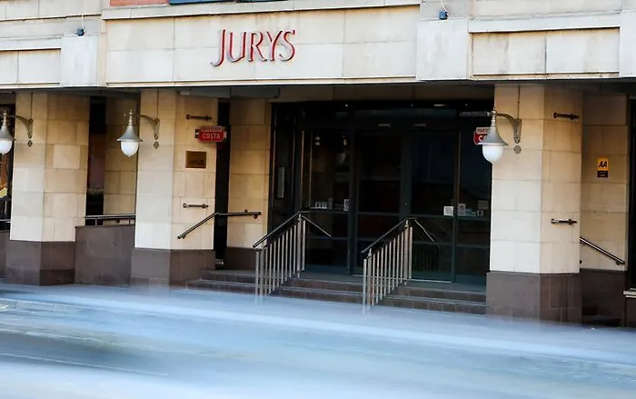 Leonardo 4* Manchester