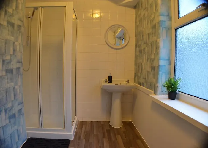 Sandy House * Manchester