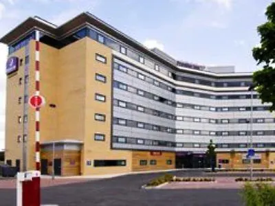 Hotel Premier Airport Runger Lane South 3*