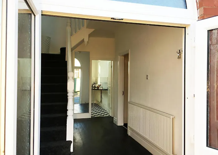 Park Drive Townhouse * Manchester