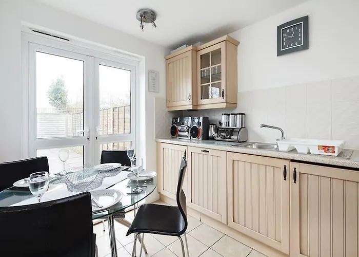 My-places Abbotsfield Court Townhouse 4 Vendégház 4*