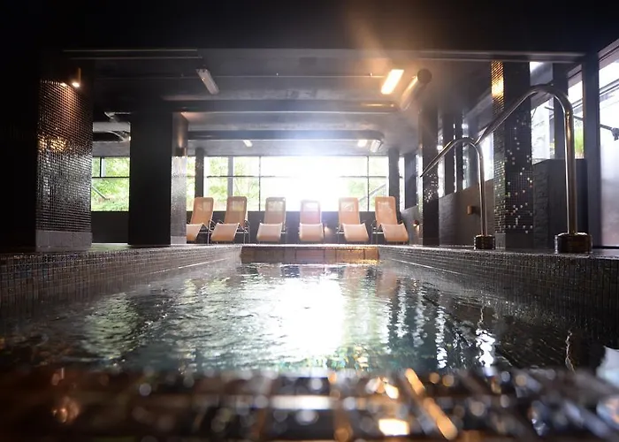 Hotel The Waterside And Leisure Club 3*