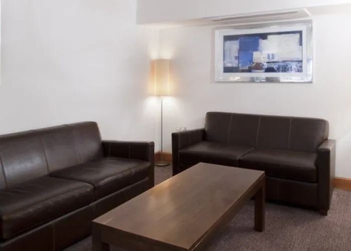 - Park, An Ihg Hotel