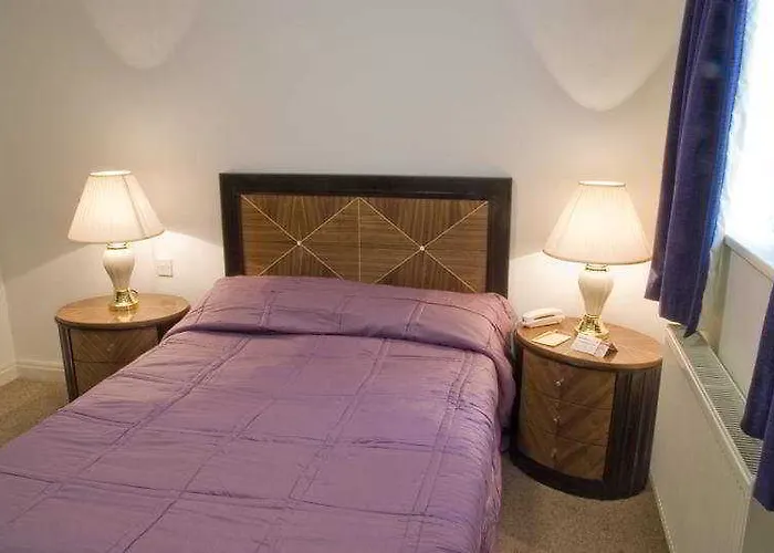 Britannia & Manchester