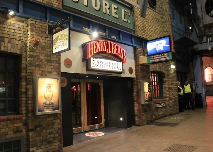 מלון דירות Atana 4*